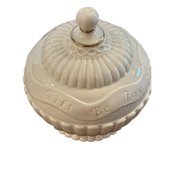 vintage Lenox Musical Sentiment Box Ceramic White & Gold Joy Laughter Handcrafte - Picture 4 of 11